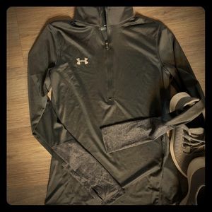 NWT Under armor 1/4 zip up long sleeve shirt